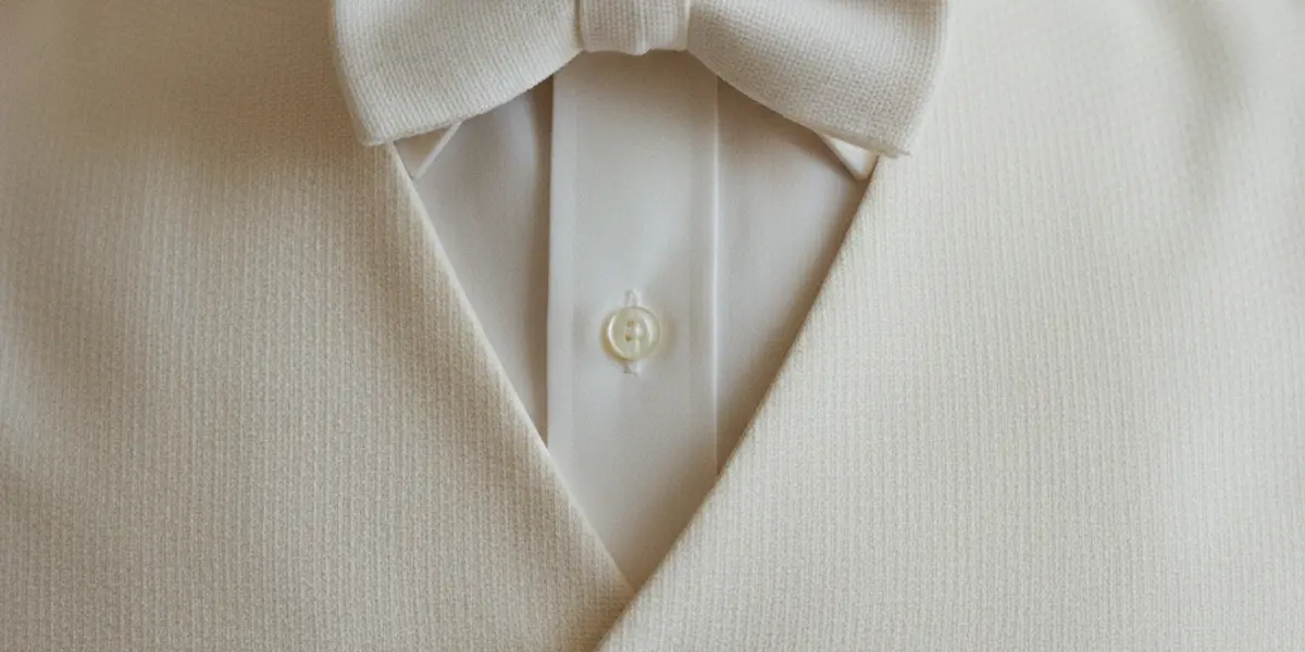 Détail éditorial : Dress codes — Dresscode Formal